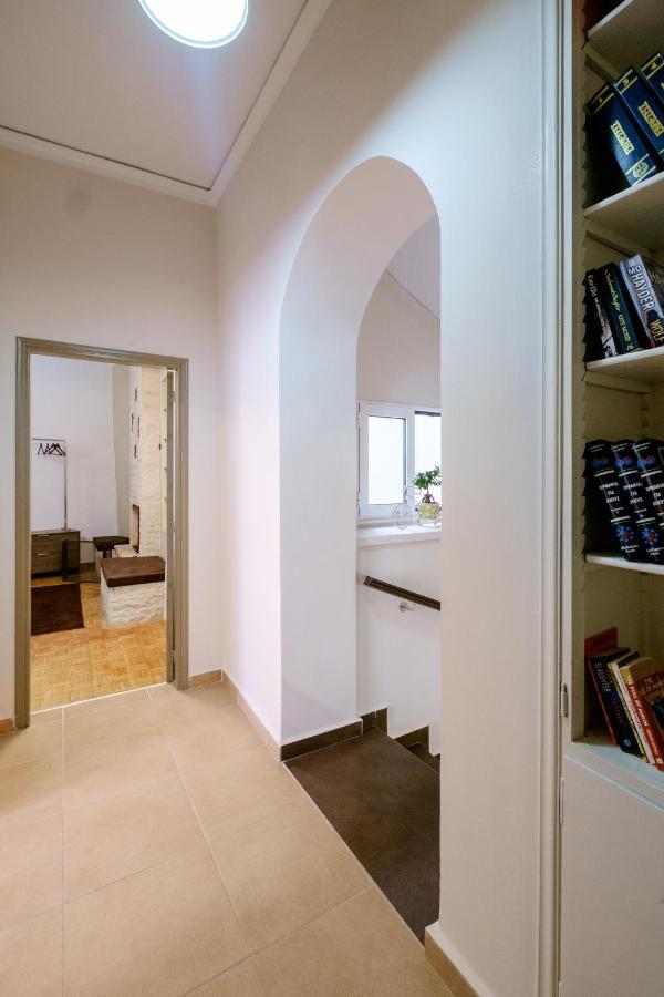 Home With Courtyard In Beating Heart Of Old Town! Chania  Exterior foto