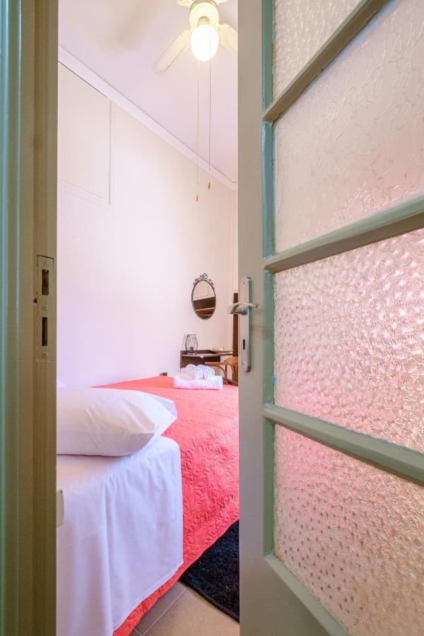 Home With Courtyard In Beating Heart Of Old Town! Chania  Exterior foto