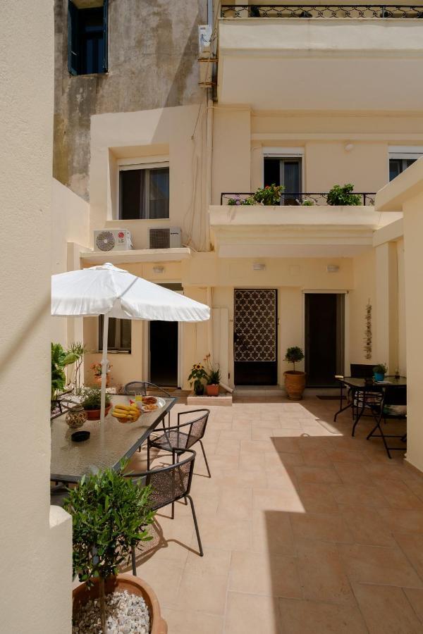 Home With Courtyard In Beating Heart Of Old Town! Chania  Exterior foto
