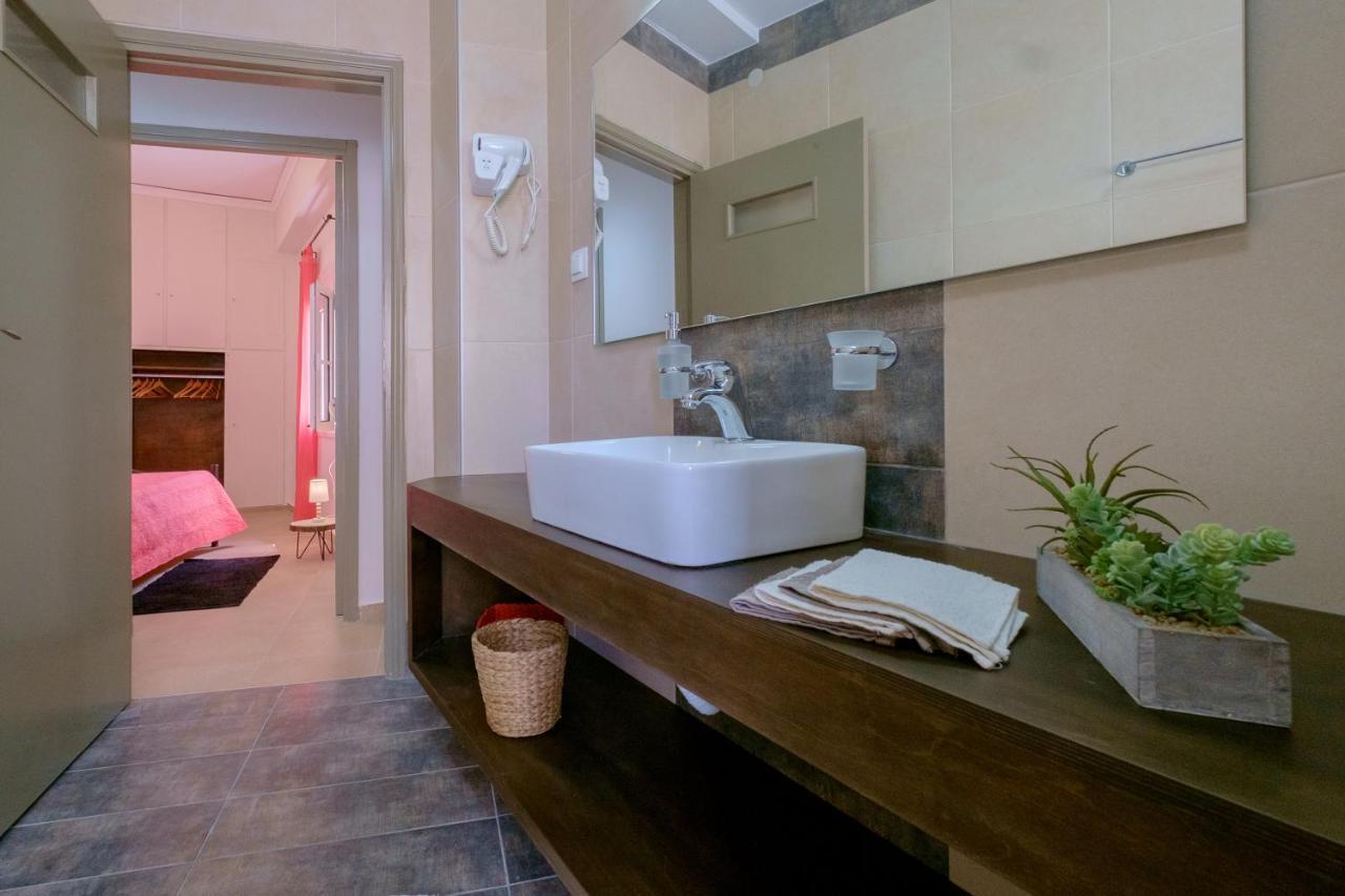 Home With Courtyard In Beating Heart Of Old Town! Chania  Exterior foto