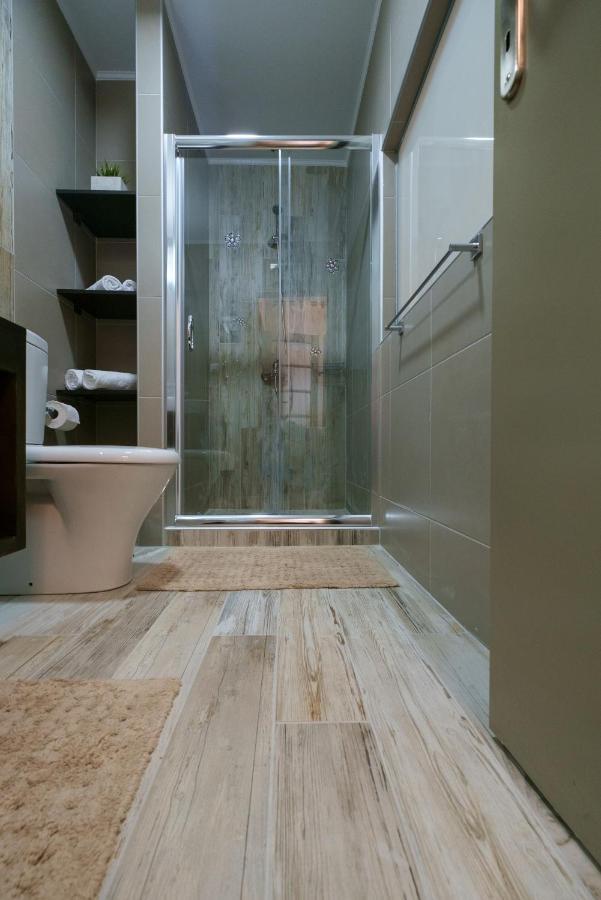 Home With Courtyard In Beating Heart Of Old Town! Chania  Exterior foto
